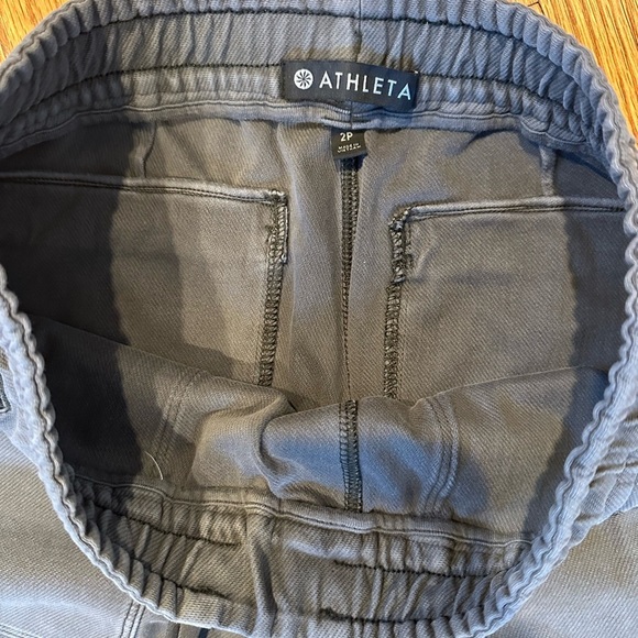 Athleta Women's charcoal Joggers with Black Accents size 2p - Picture 4 of 6